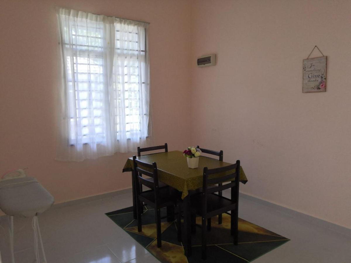 Ummi'S Homestay Besut 瓜拉勿述 外观 照片