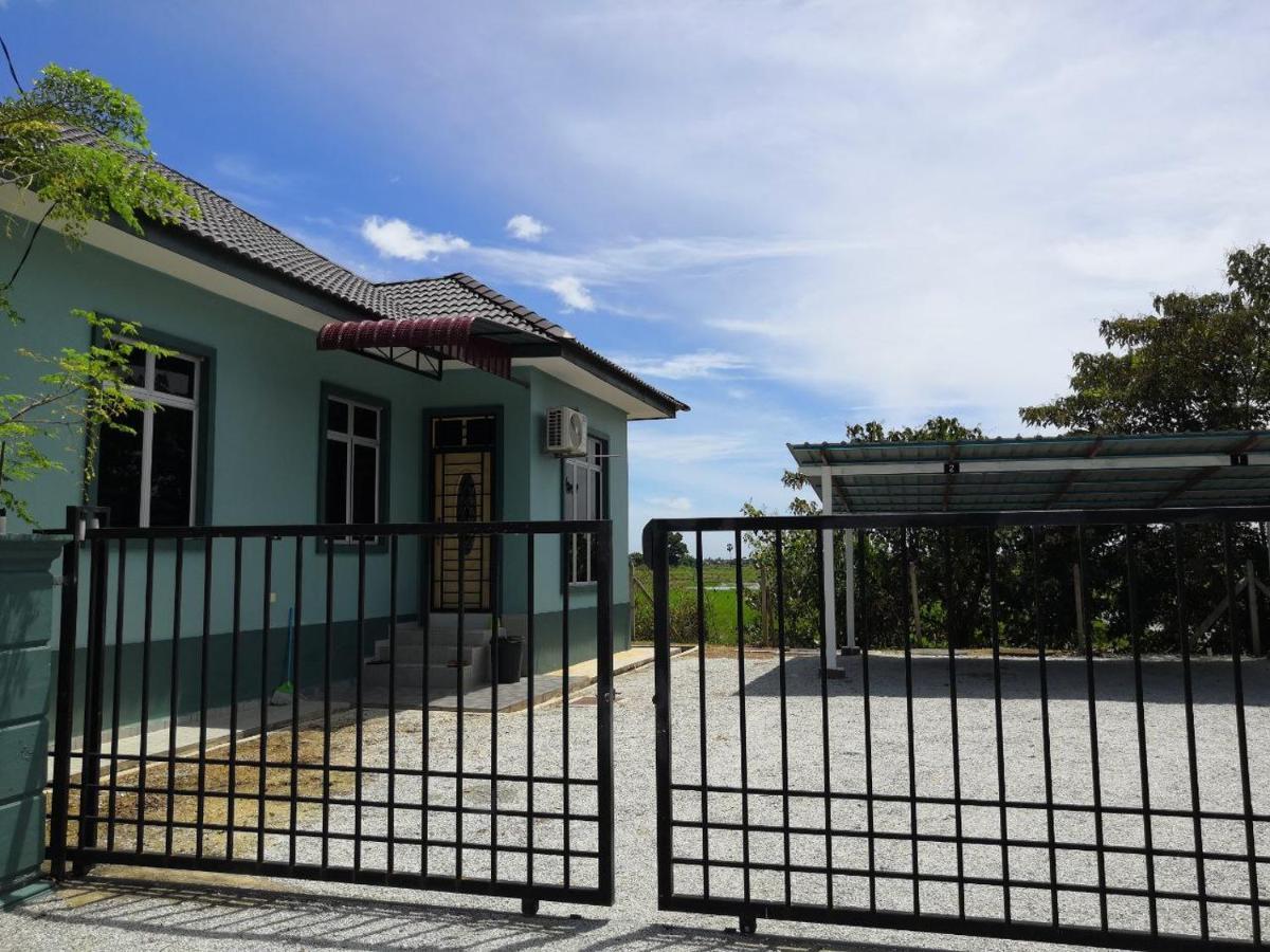 Ummi'S Homestay Besut 瓜拉勿述 外观 照片