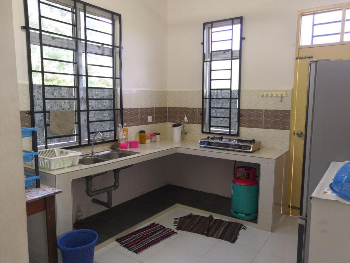 Ummi'S Homestay Besut 瓜拉勿述 外观 照片