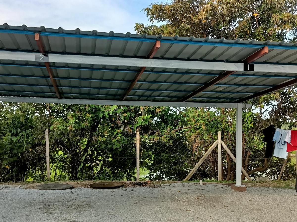 Ummi'S Homestay Besut 瓜拉勿述 外观 照片
